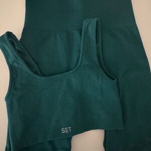 SET Active sculpt flex green sports bra and legging set